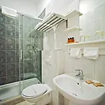 Valenti فندق مبيت وإفطار 4*