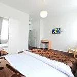 Valenti 4* سبليت