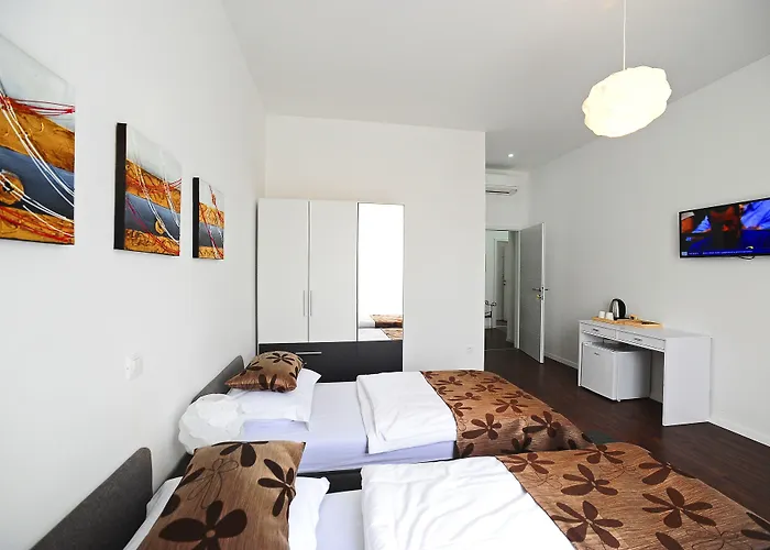 Valenti Bed & Breakfast 4*